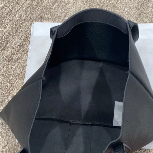 Vince Camuto bag - Picture 3 of 4